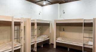 Гостиница Juicy hostel Новосибирск Кровать в общем номере для мужчин-3